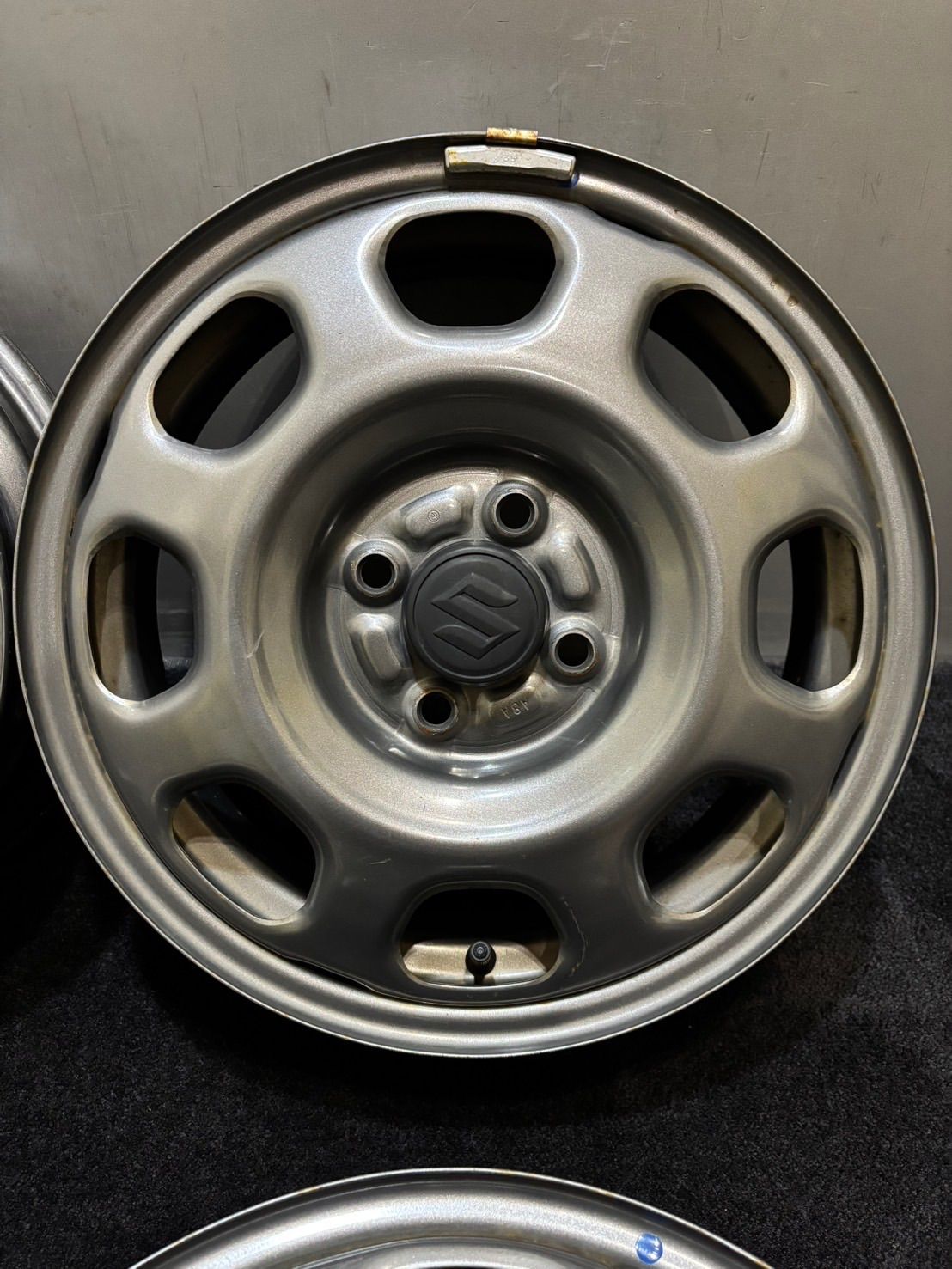 スチールホイール