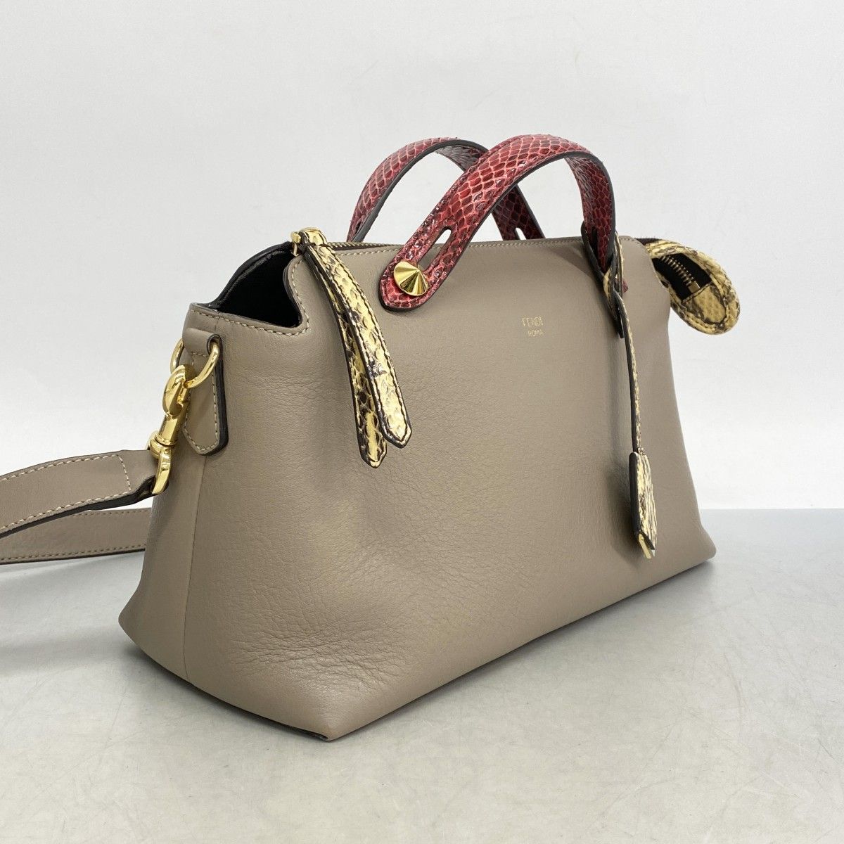 FENDI フェンディ エトニコ ハラコ パイソン レザー バッグ FENDI フェンディ エトニコ ハラコ パイソン レザー バッグ