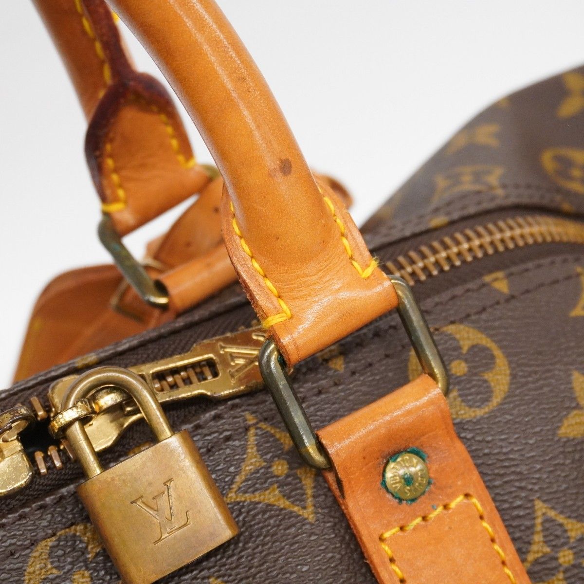 ボストンバッグ