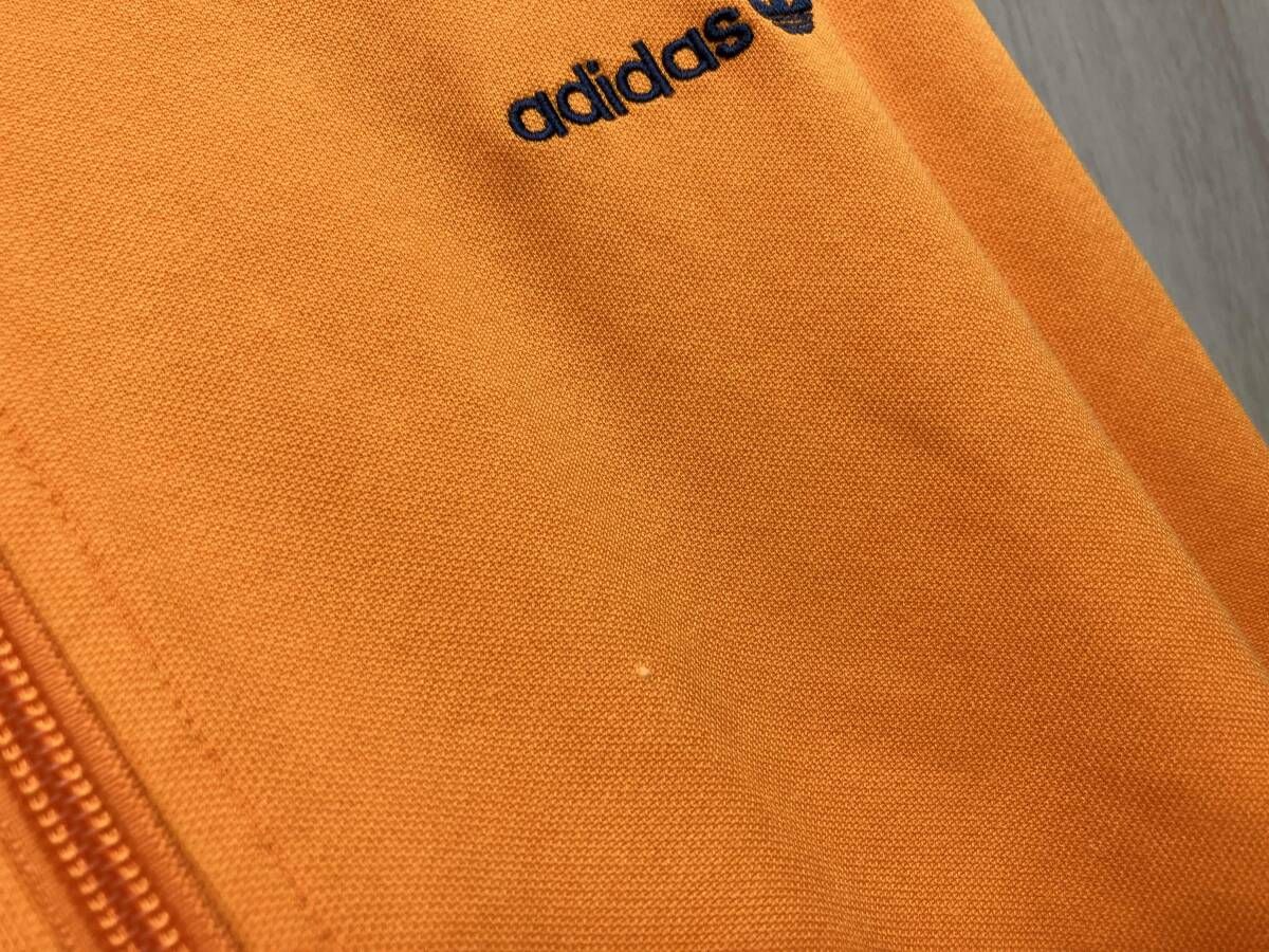 オレンジ×ネイビー