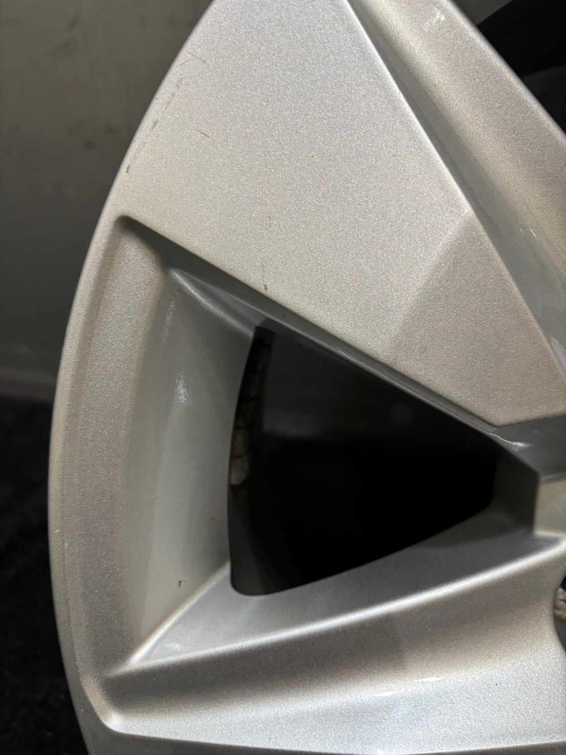 トヨタ 150系 ランドクルーザー プラド 後期 17インチ 7 5 J 25 139 6 H アルミホイール 1本 ハイエース 2 K 516