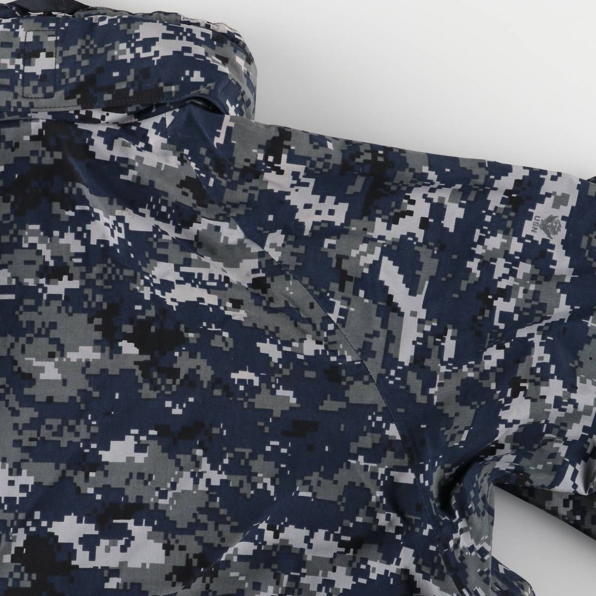 古着 00年代 米軍実品 迷彩柄 NWU デジタルカモ ミリタリー ゴアテックスパーカー MEDIUM-X-LONG メンズM相当 evb031480 KANDAIZUMI_COM