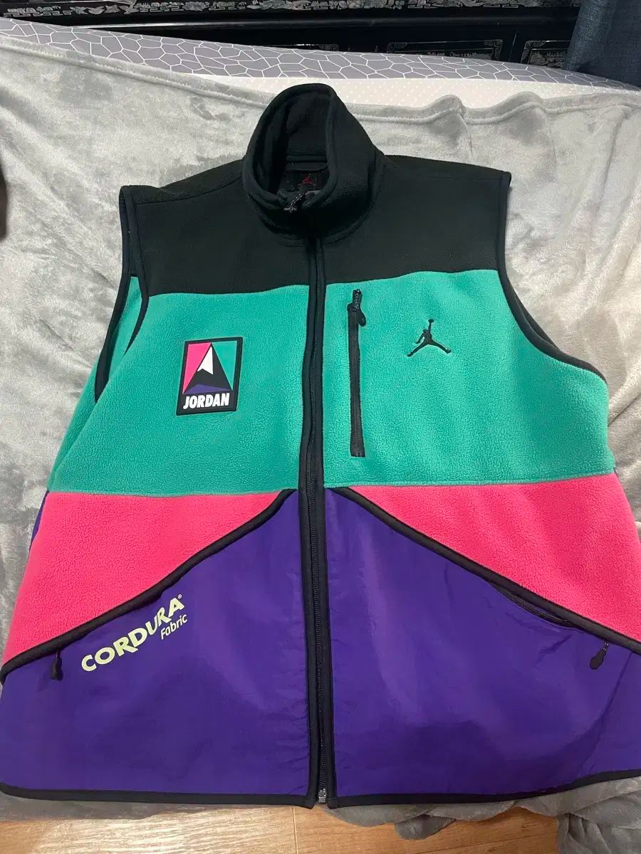 ジョーダン ブロック コーデュラ フリース ベスト L