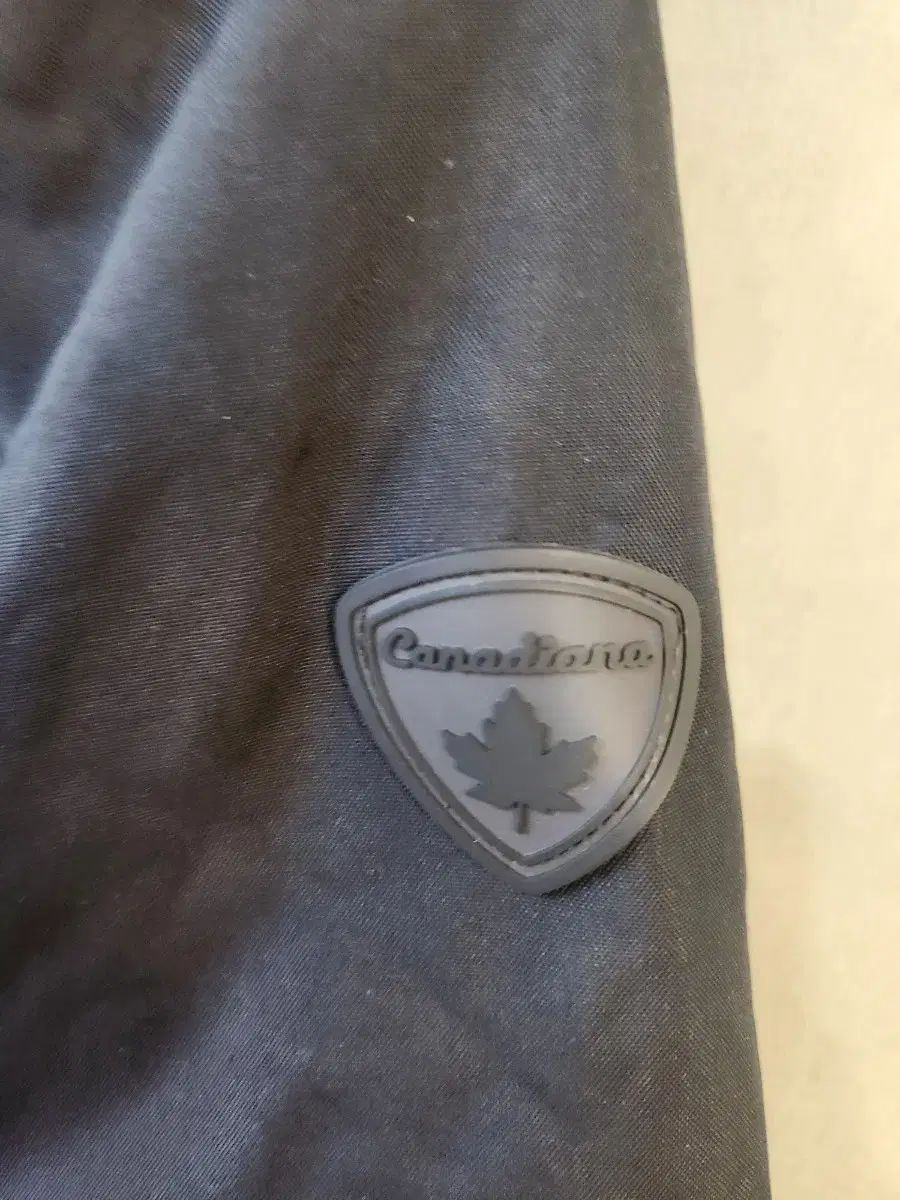  Canada Goose カナダグース キッズ 7-8歳 ブラック フーディー アウター その他 ジャケット ブルゾン