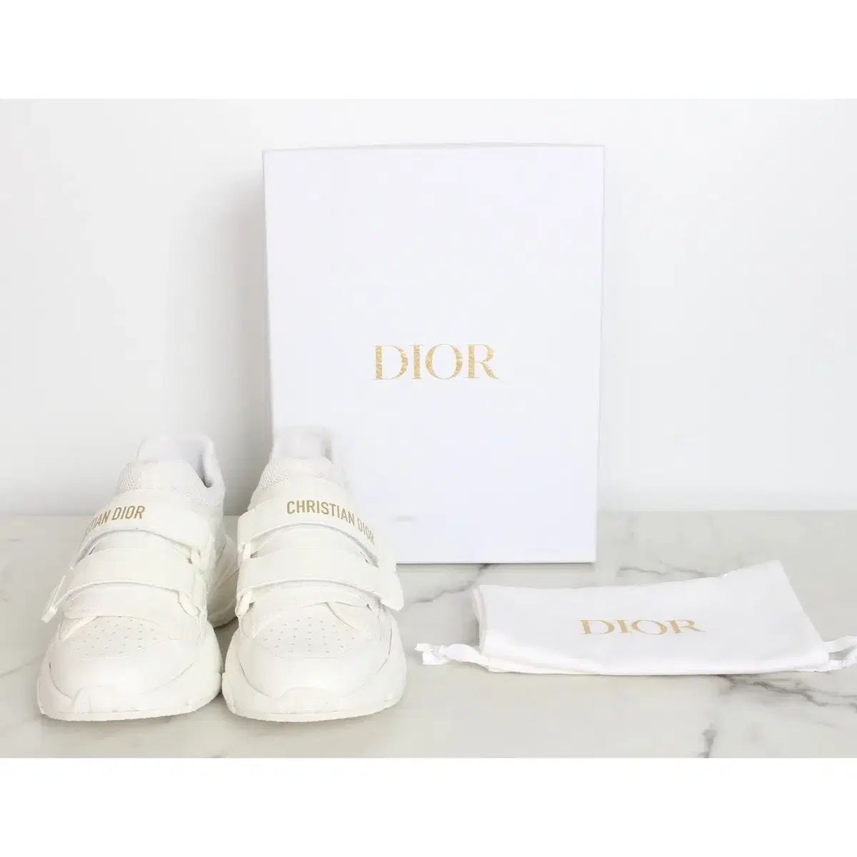 ディオール D-wander バックル スニーカー 白 37 5 245