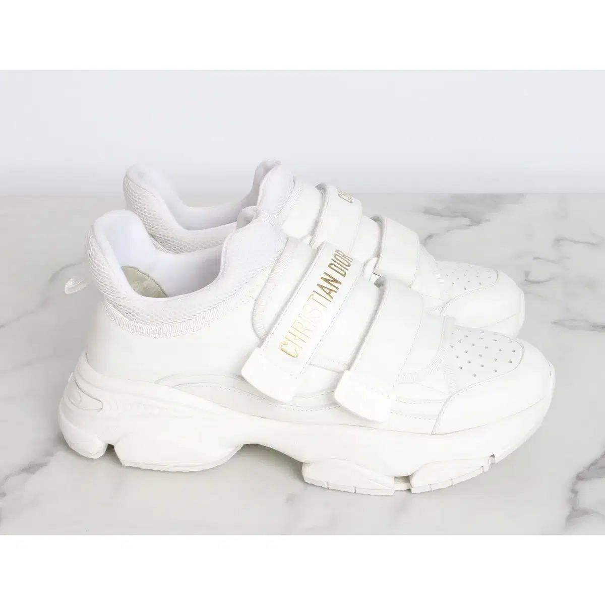  ディオール D wander バックル スニーカー 白 37 5 245 スニーカー 靴