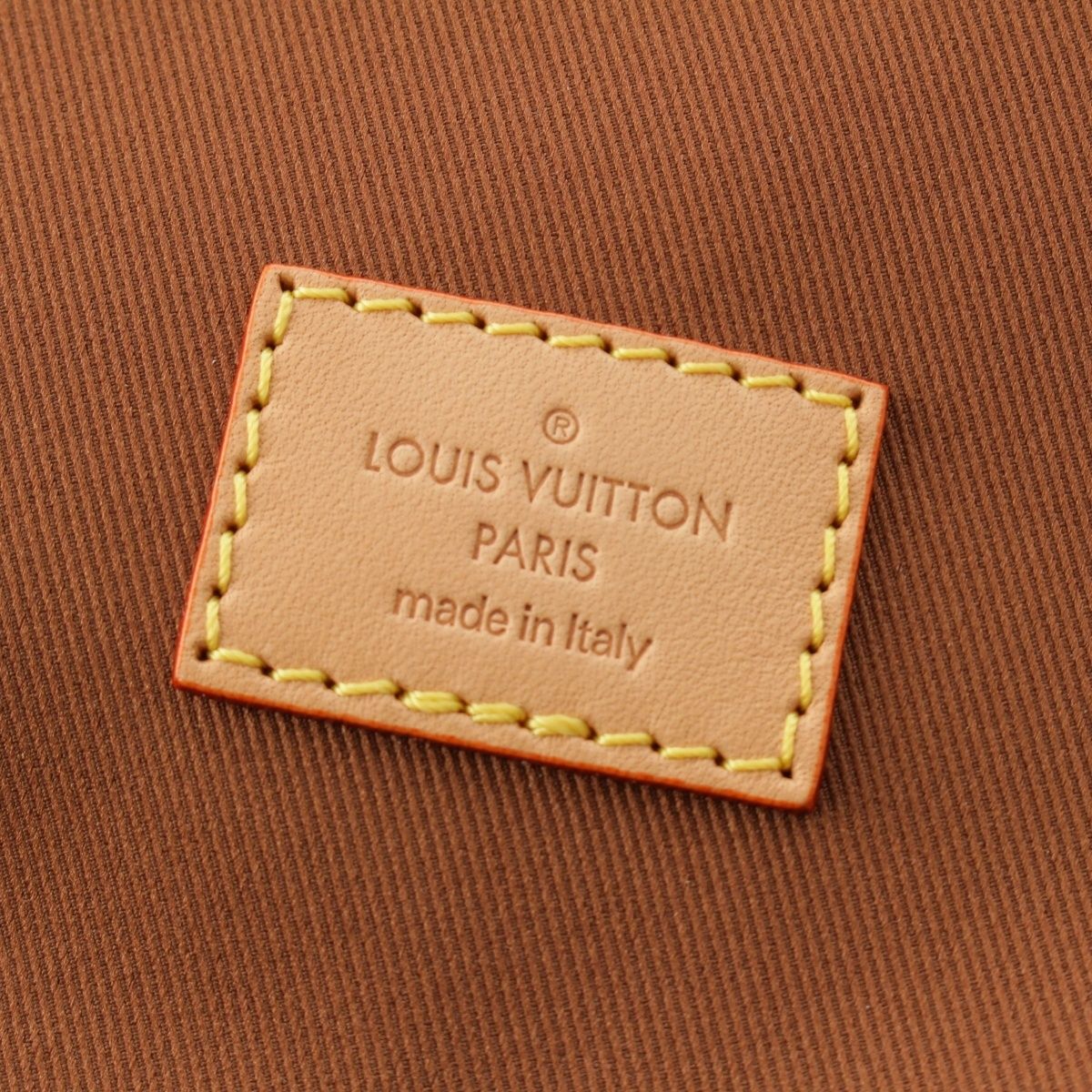 トラベルポーチ