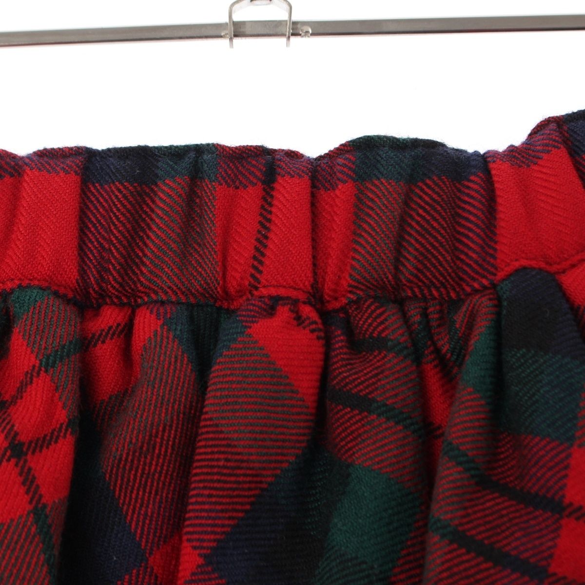 GF-P040 レッド系