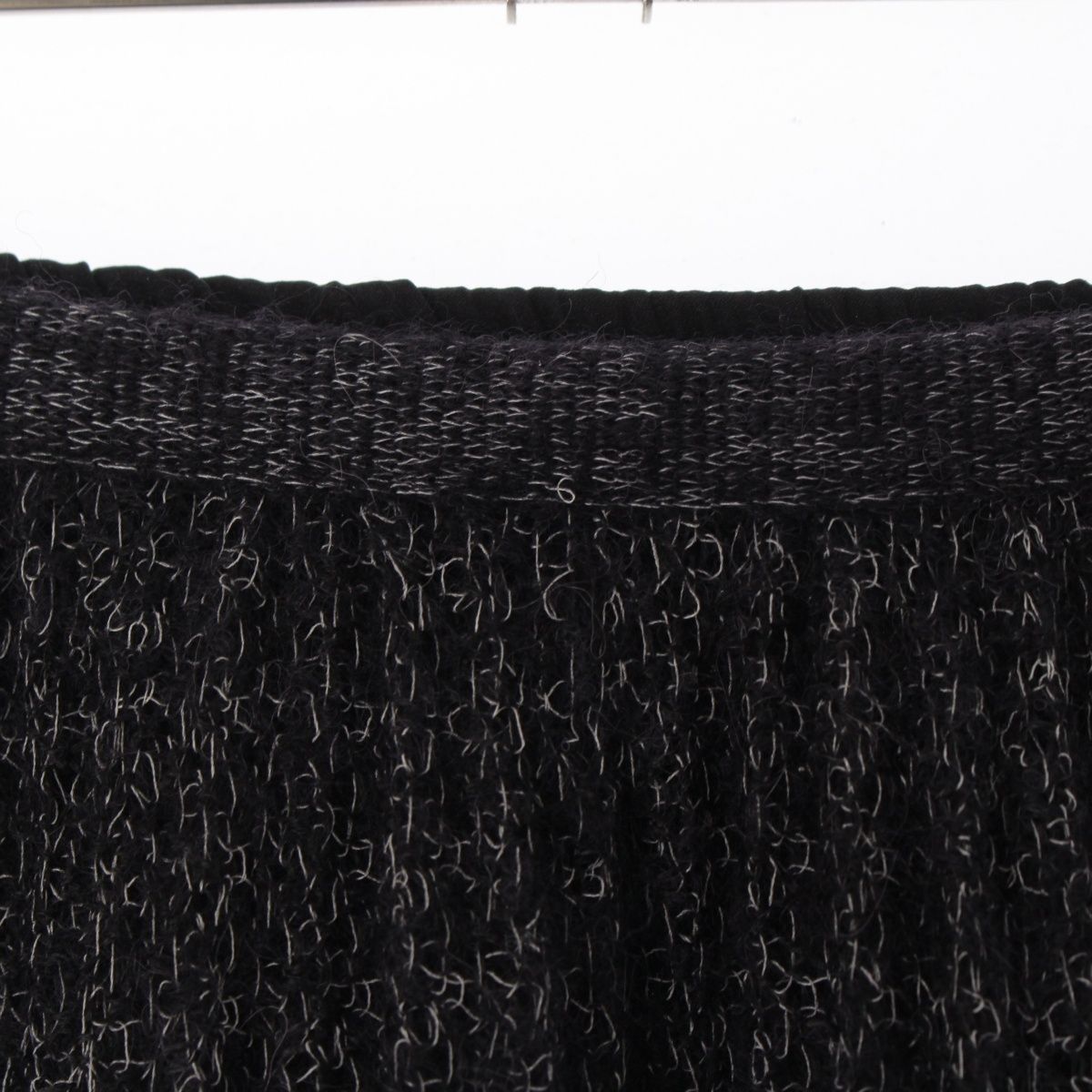 プリーツニット