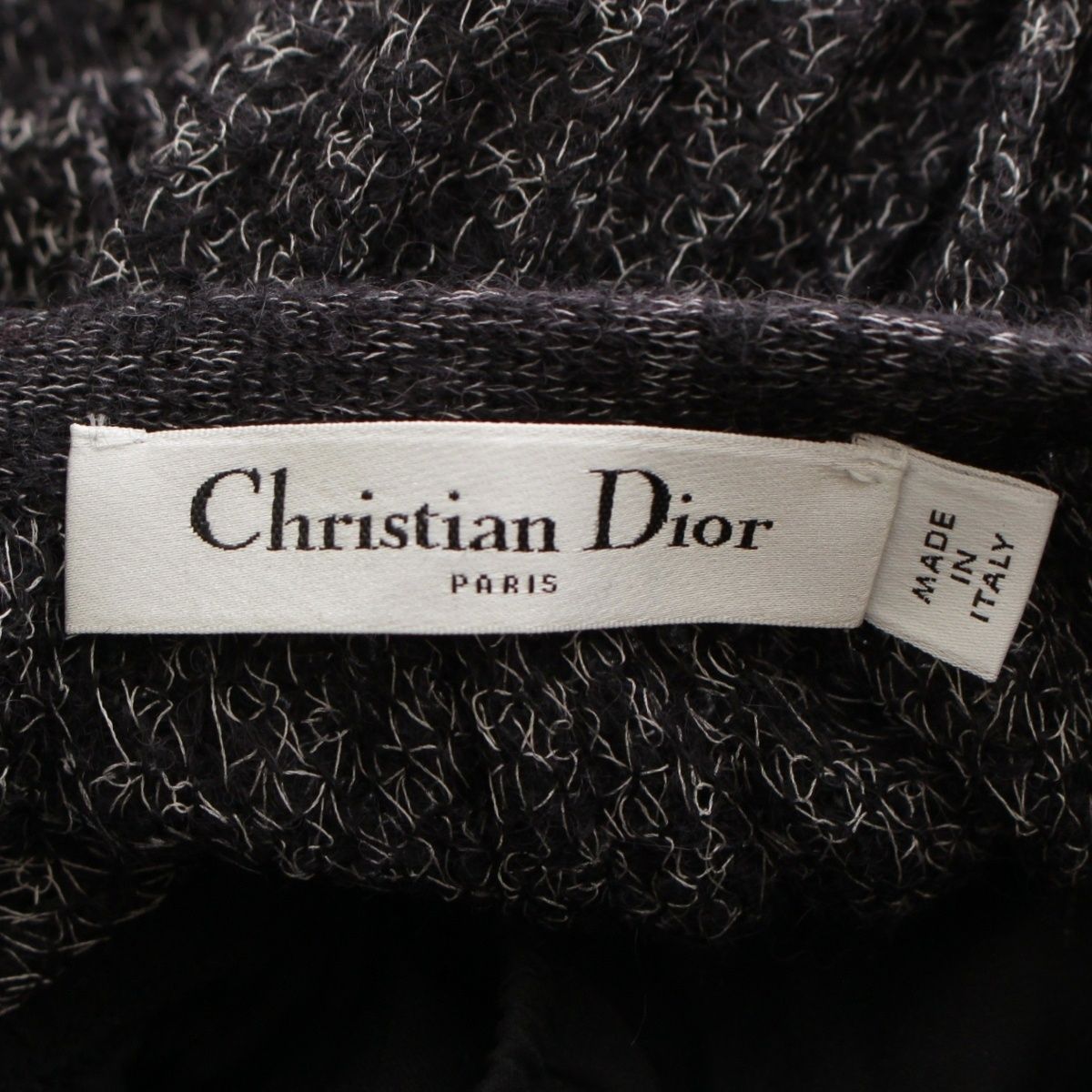 プリーツニット