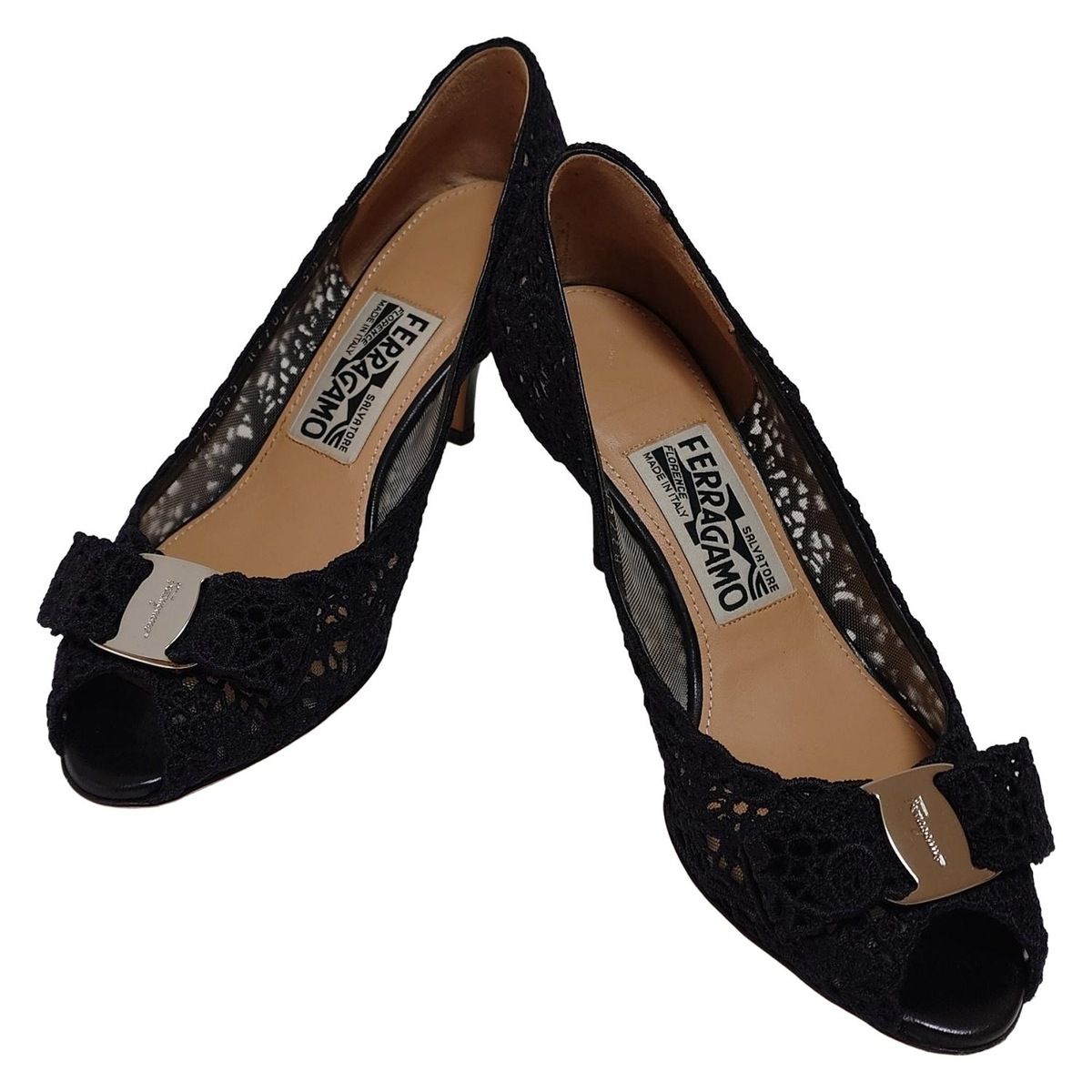 SalvatoreFerragamo サルバトーレフェラガモ パンプス 5 1 2 C レディース - 黒 ヴァラ オープントゥ 総レース メッシュ