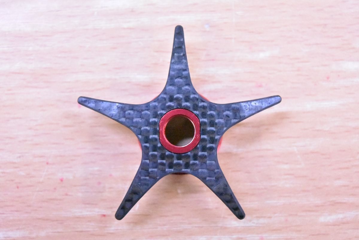 KTF IXA オフセットカーボン スタードラグ 左ハンドル用 アブ レボ用 ベイトリール カスタムパーツ 釣り 等に