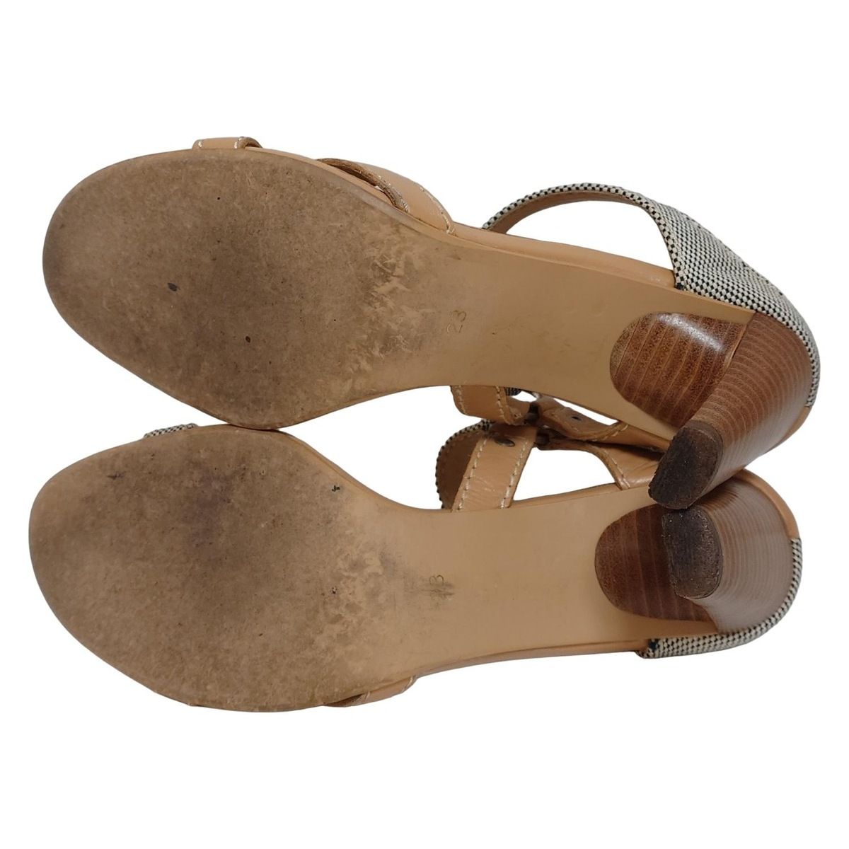 ベージュ×ネイビー×白