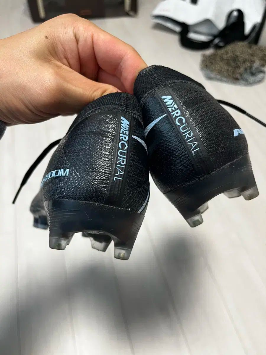 マーキュリアル