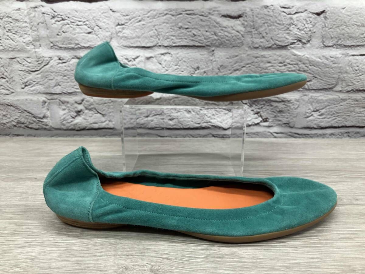 フラットシューズ