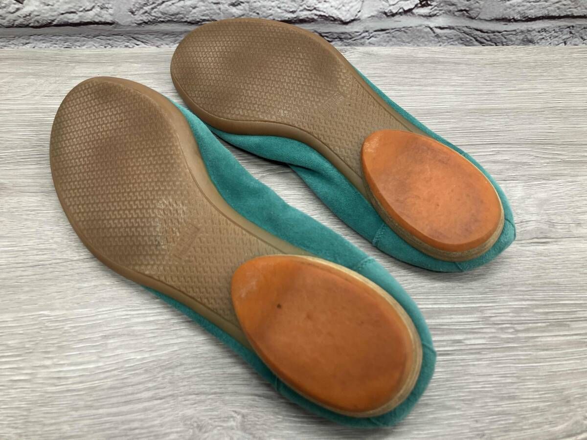 フラットシューズ