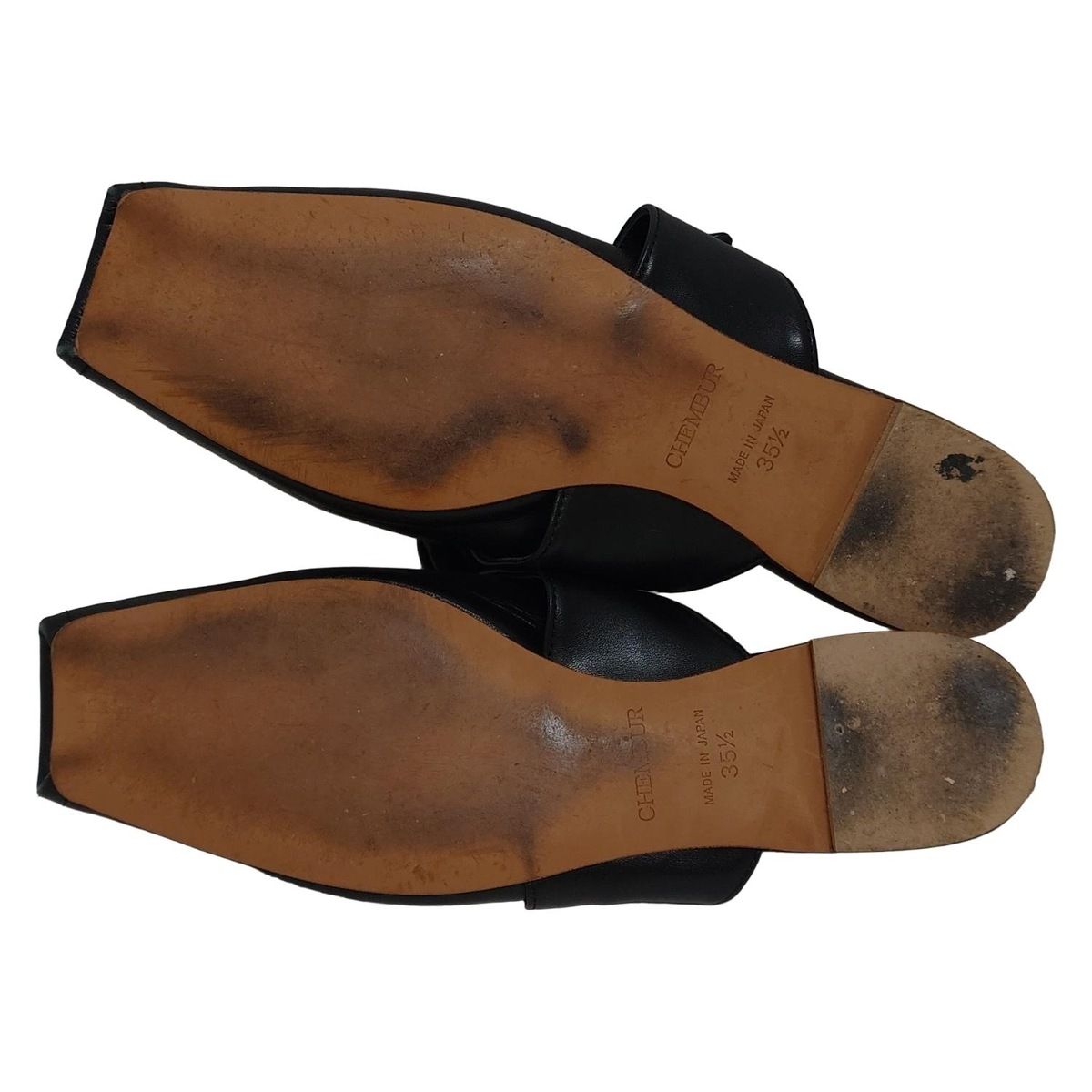 スタッズ レザー