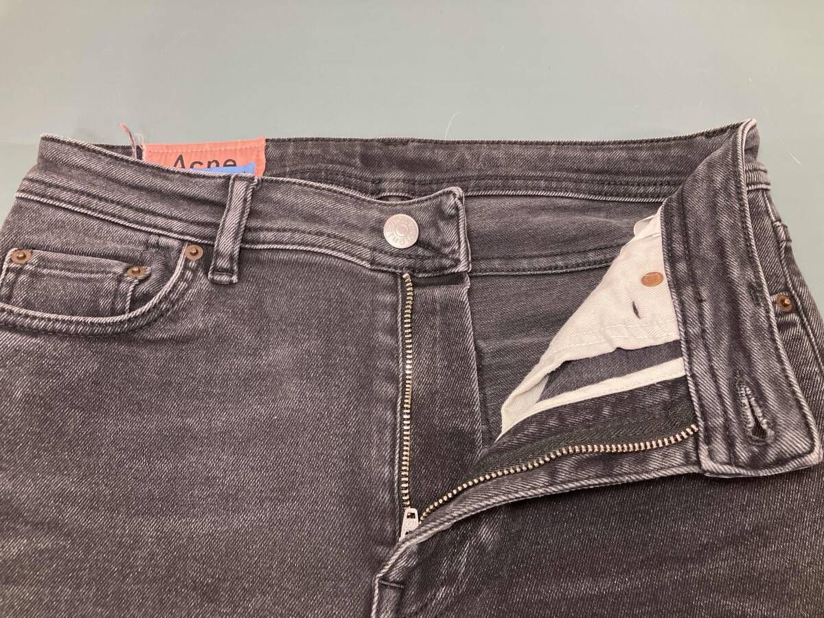 アクネストゥディオズ ブロコンスト