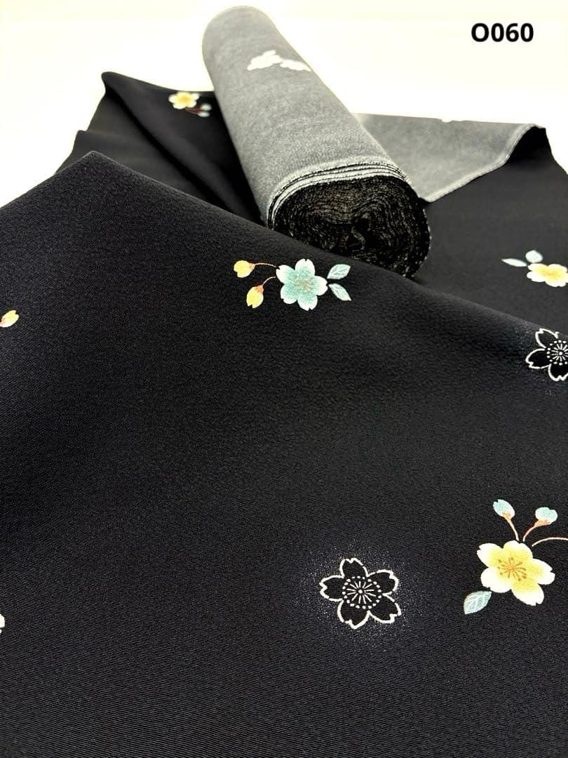 小紋 桜 蛍暈し 舞花文 ちりめん 舞桜 反物 正絹 O060