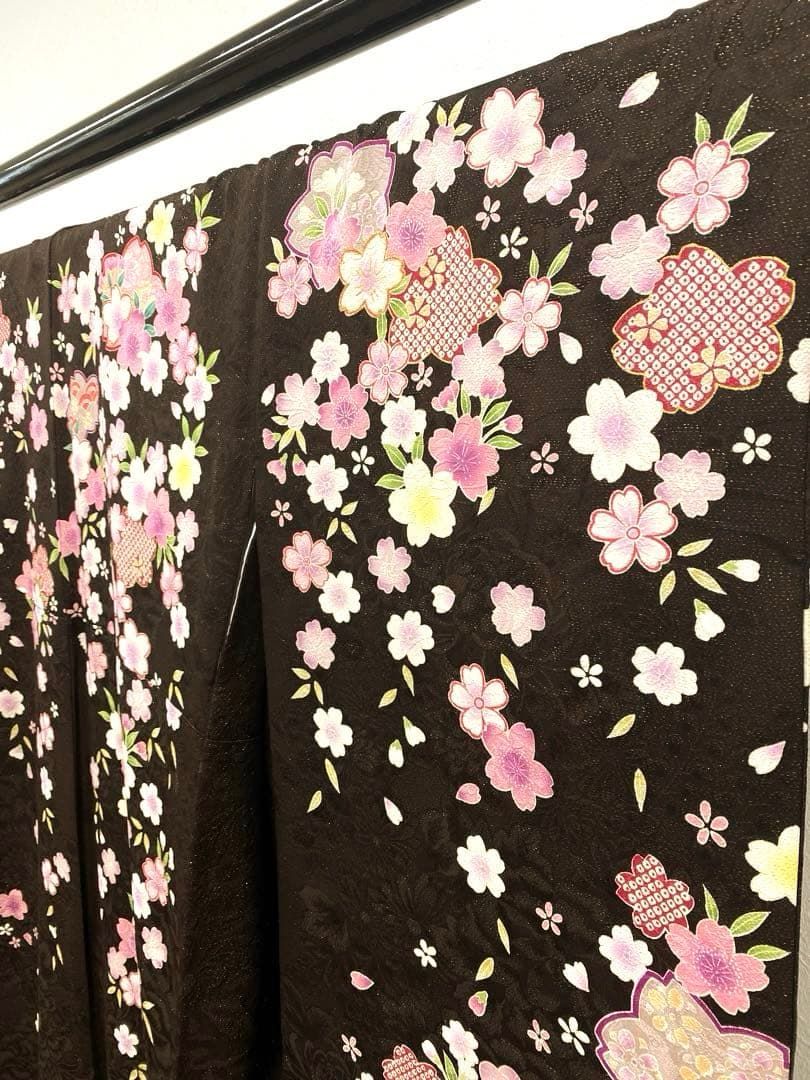 振袖 金通し 金彩 紋意匠 桜 身丈169cm パールトーン加工済 MO3155