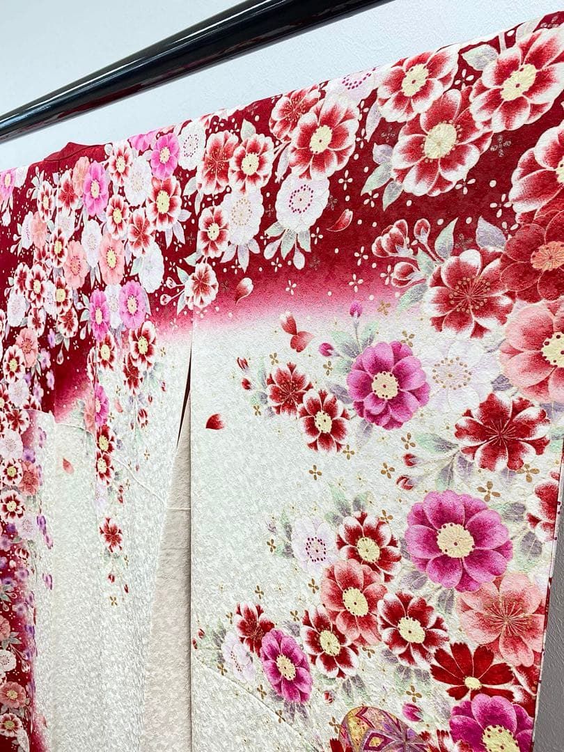 振袖 銀通しラメ刺繍 金駒 金彩 紋意匠 身丈165cm MO3156