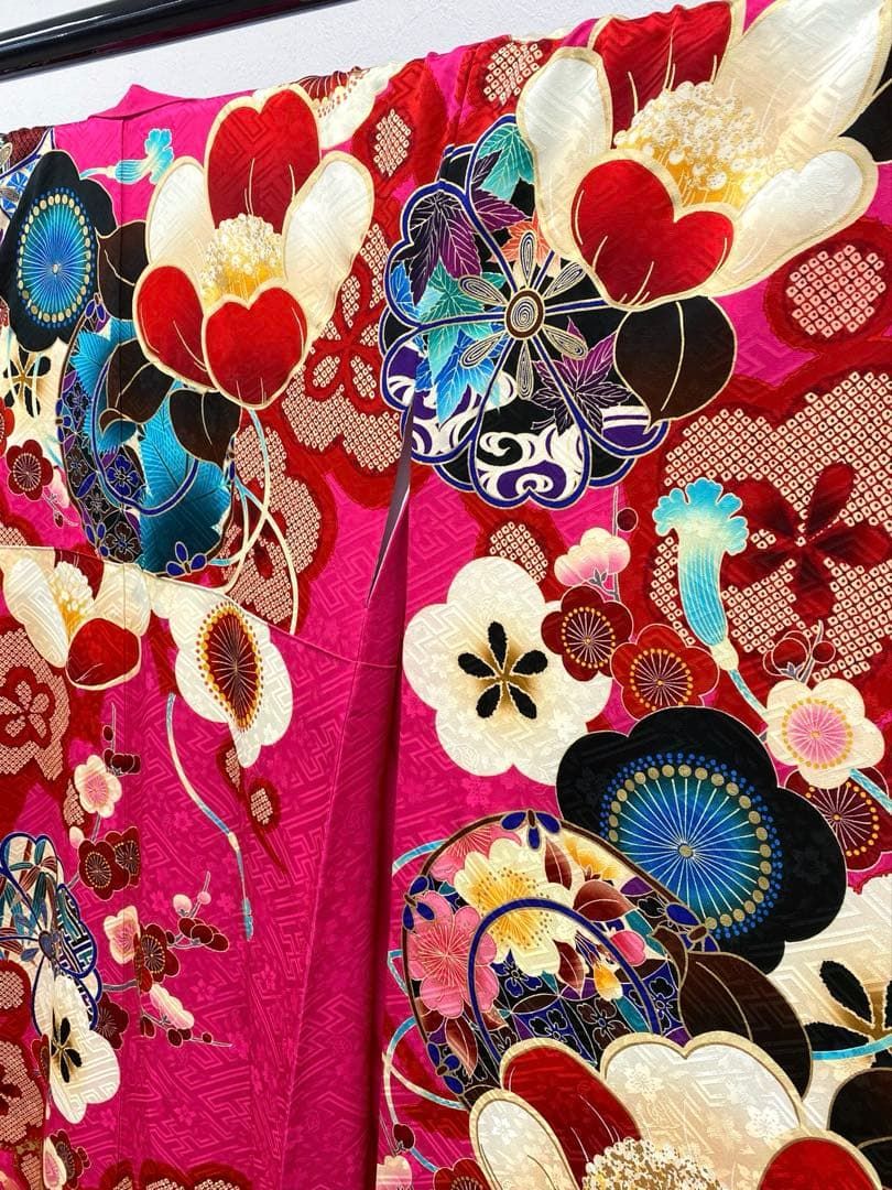 振袖 玉城ティナ×紅一点 金駒 金彩身丈171cm 撥水加工済 MO3158