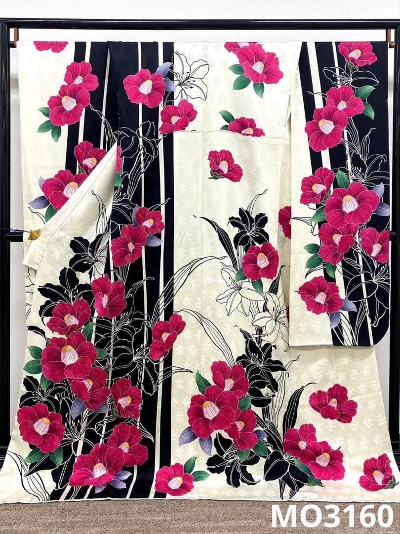 振袖 紋意匠 椿 大輪 身丈172cm パールトーン加工済 MO3160