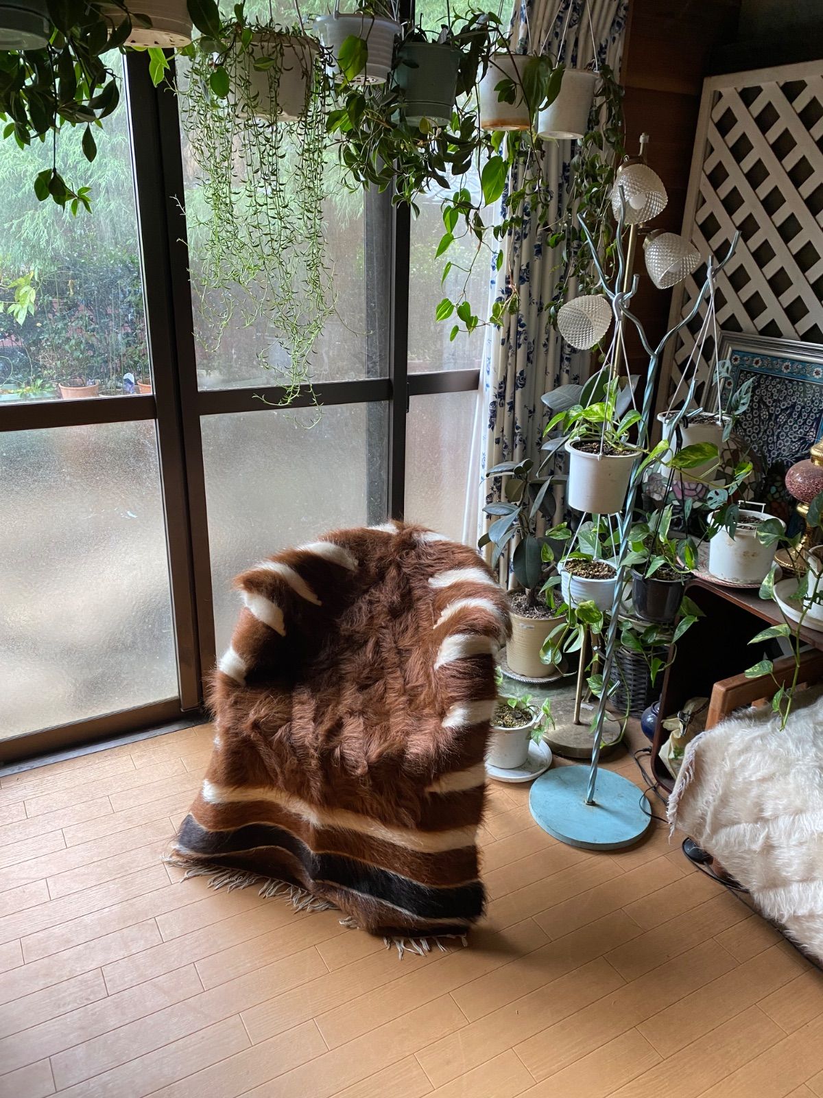 ラグにも キャンプや車にも