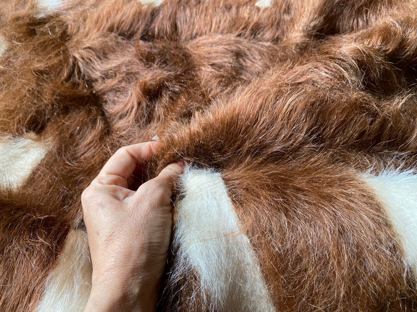 感溢れる特別のシイルトバッタニイェ トルコシイルトより直輸入