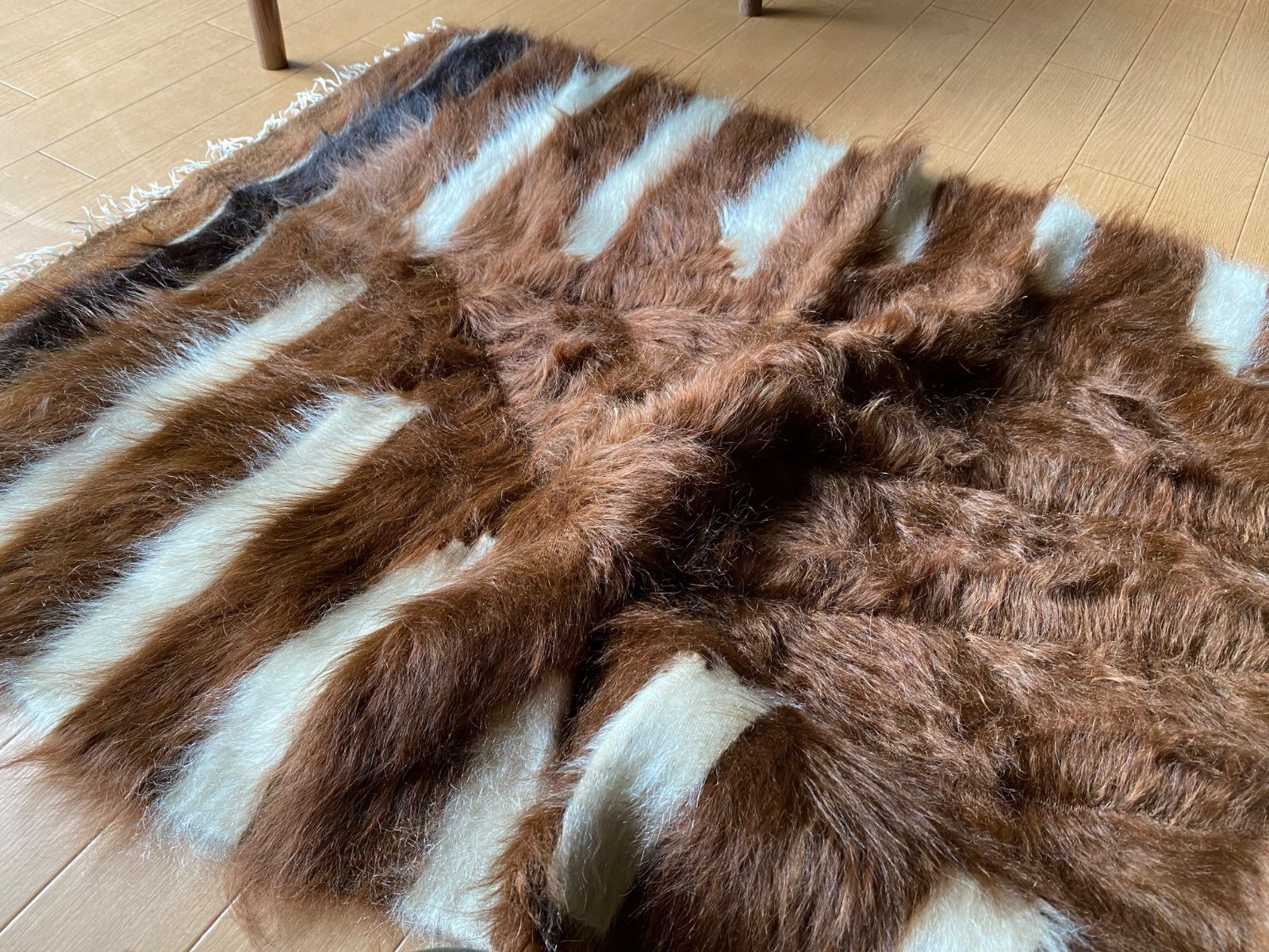 セミアンティークシイルトバッタニイェ古い時代の