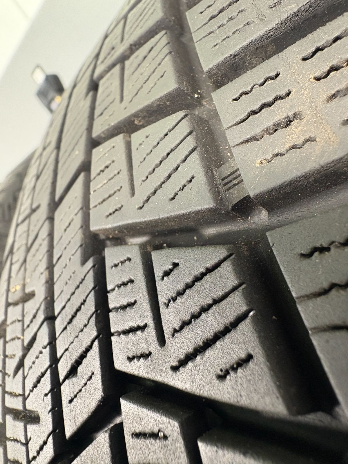 タイヤ スタッドレス