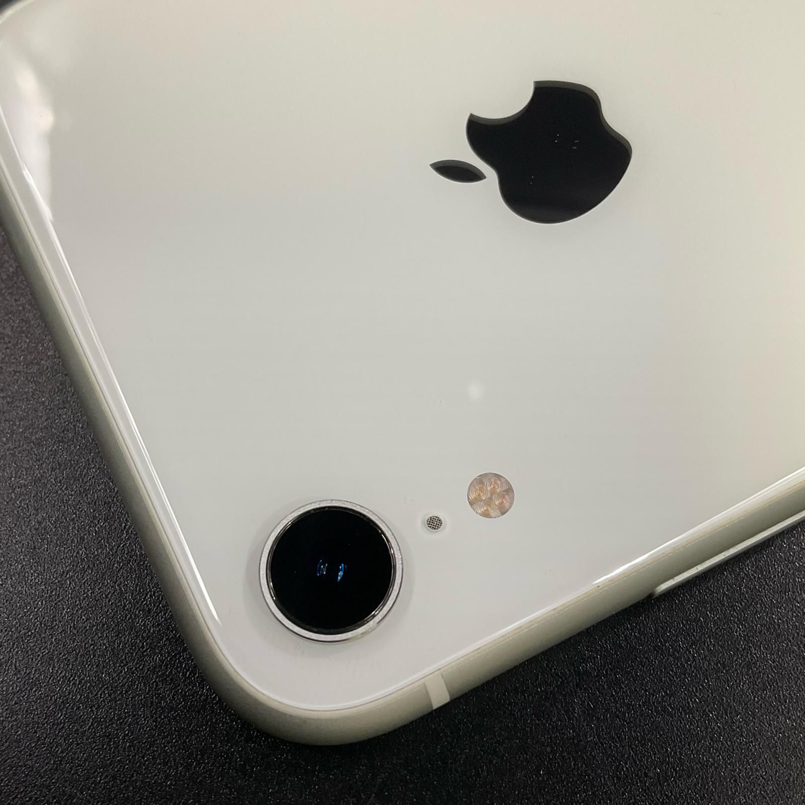 iPhone XR 64GB ホワイト au 白ロム 81%【最速発送】【難有
