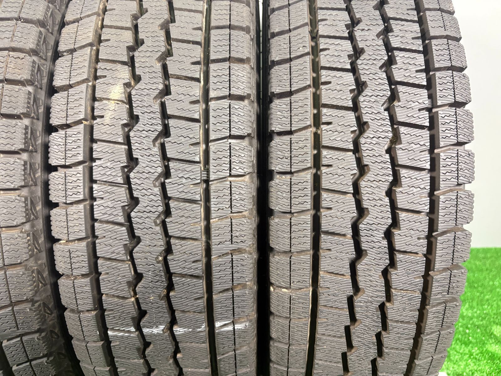  165 R 13 80 LT ダンロップ SV 01 4本 冬 タイヤ スタッドレス TA 717 13インチ スタッドレス