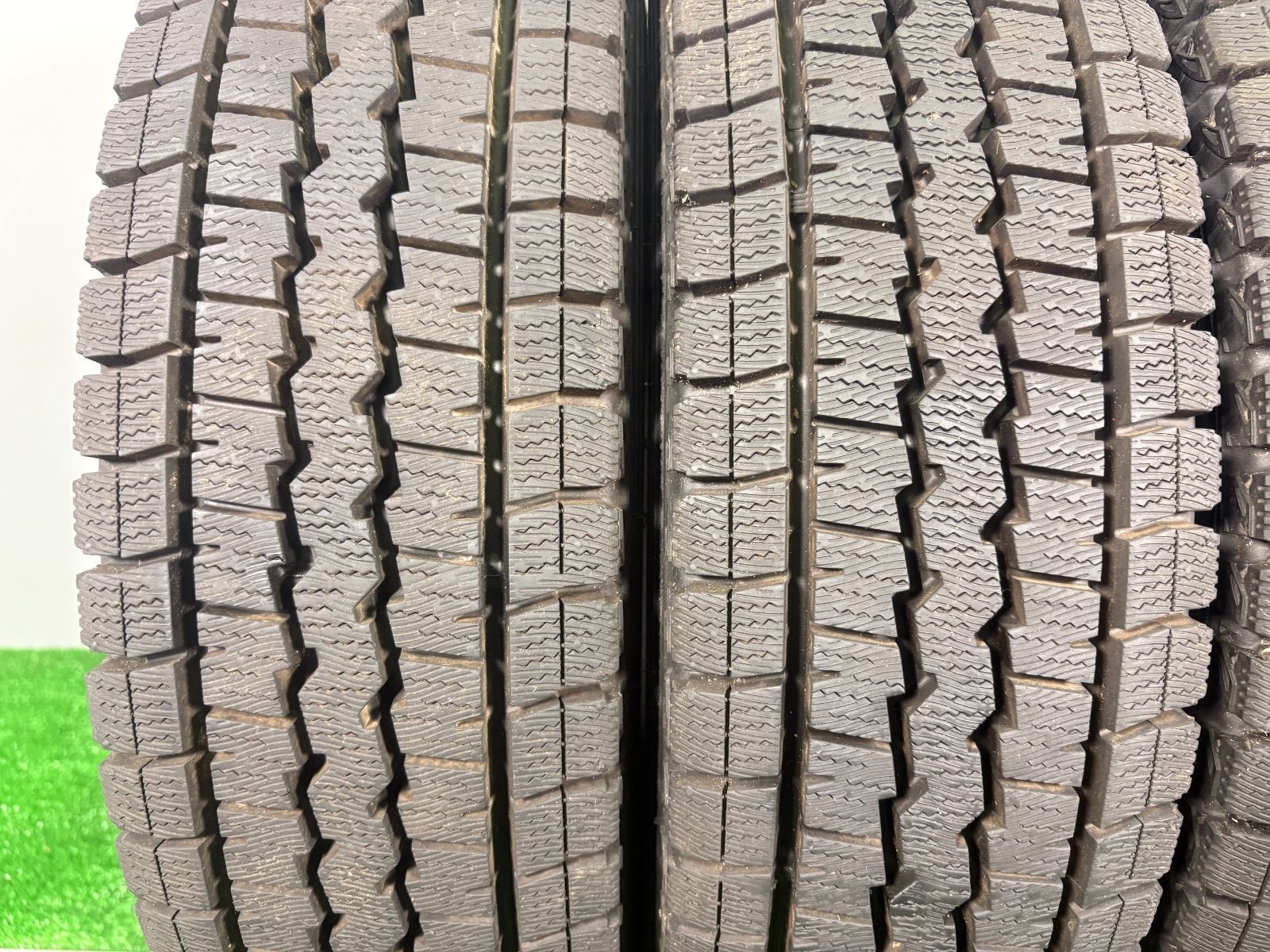 165 R 13 80 LT ダンロップ SV 01 4本 冬 タイヤ スタッドレス TA 717