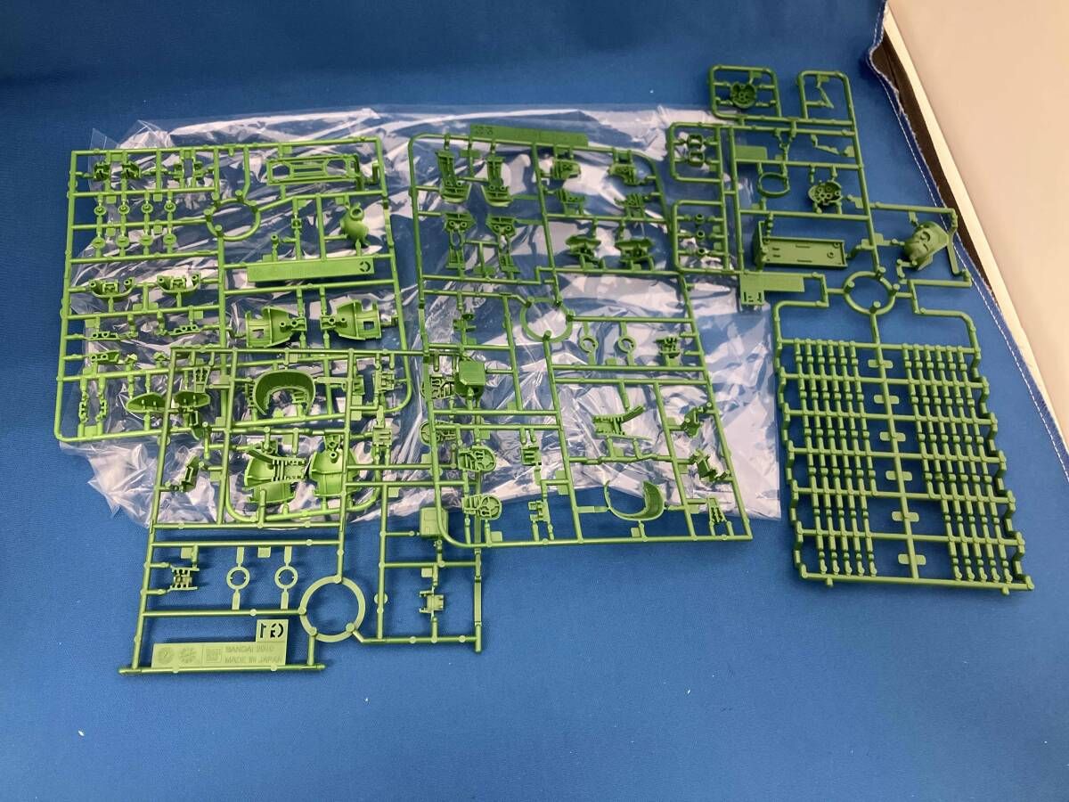  プラモデル バンダイ 1 144 MS-06 F ザクⅡ リアルタイプカラｰVer. RG ｢機動戦士ガンダム｣ EXPO アニメキャラクター模型 その他 ガンプラ