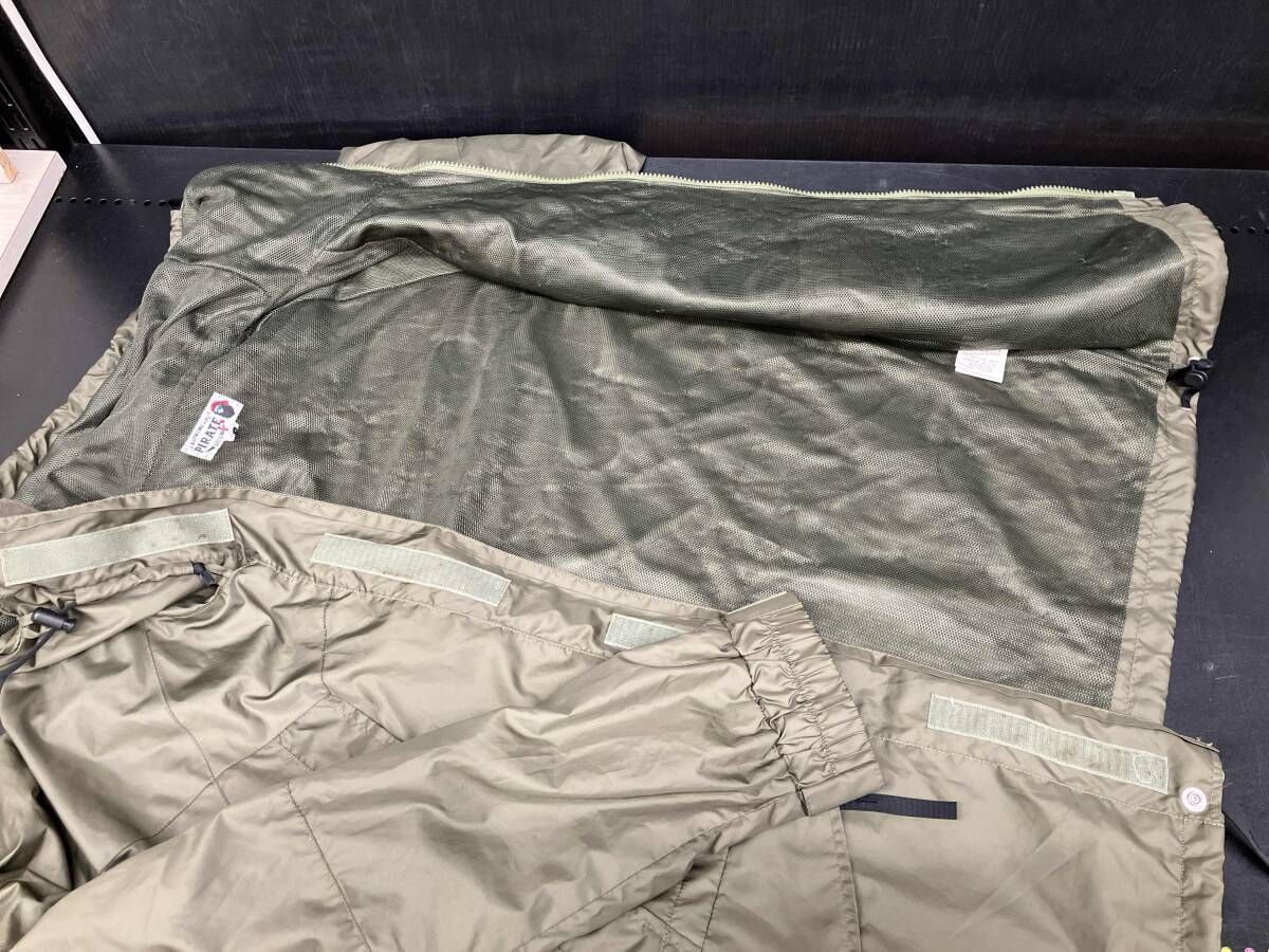 ナイロンジャケット