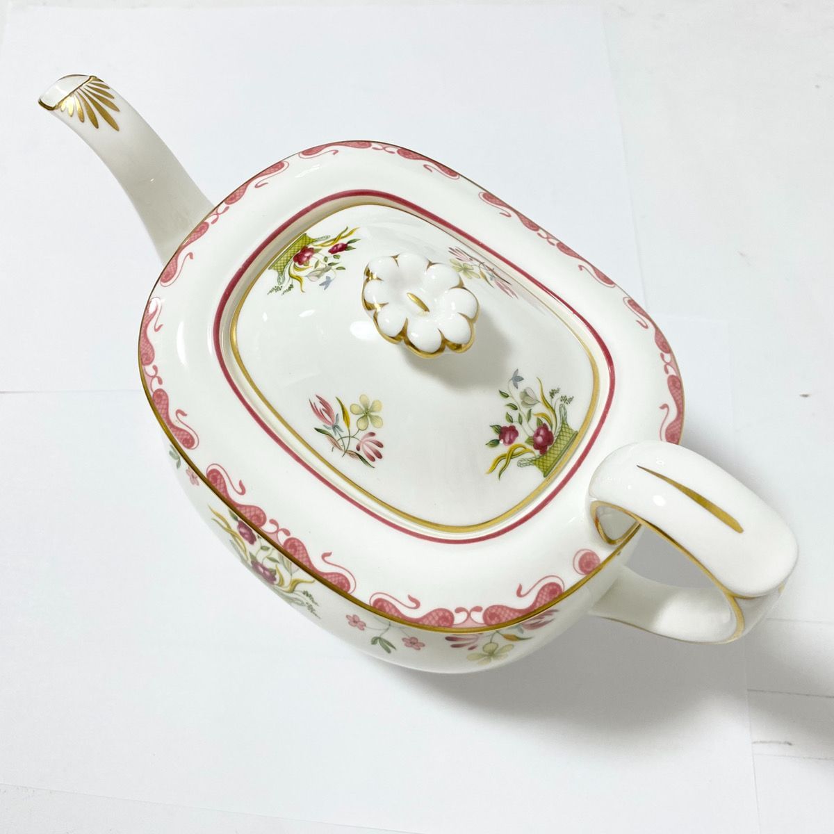 廃盤品 Wedgwood ウェッジウッド ティーポット ビアンカ R4499