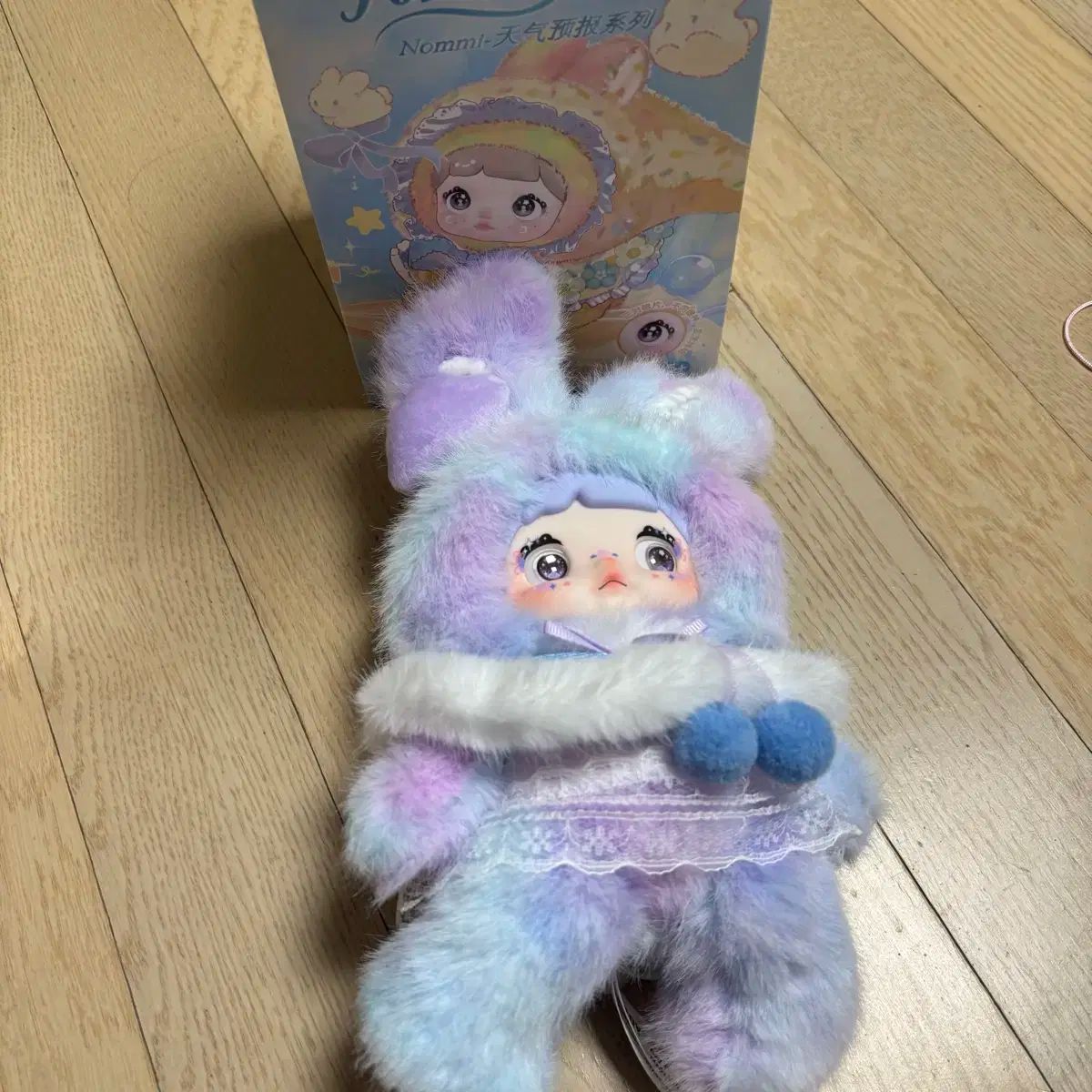ノミ天気予報キーホルダー人形 割引 正規品 ノミ V10 ブラインド