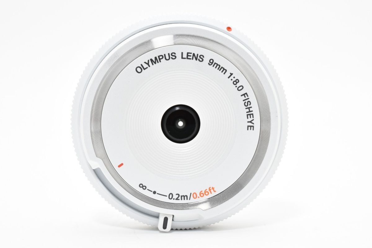 上品 OLYMPUS BCL 0980 FISHEYE 9 mm F 8 0 ホワイト ボディキャップレンズ AYM 4866 56