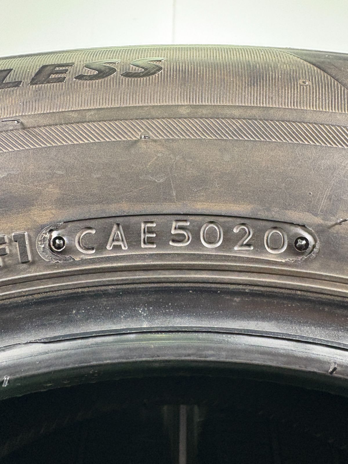 タイヤ スタッドレス