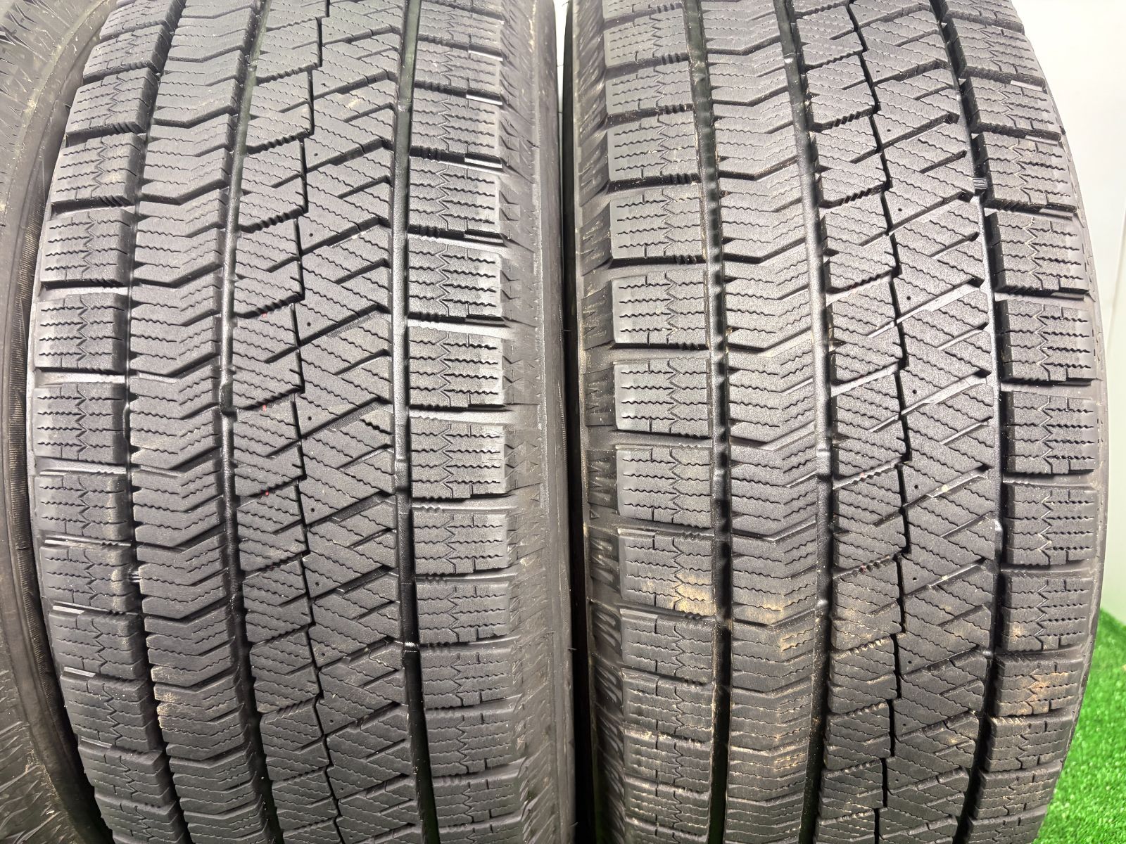  215 60 R 16 ブリヂストン VRX 2 2020年製 4本 冬 タイヤ スタッドレス TA 726 16インチ スタッドレス