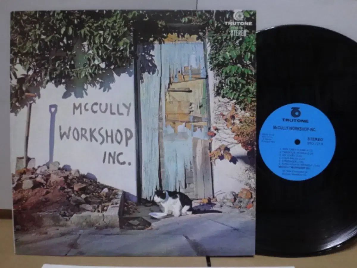 収入 LP 記録 McCully Workshop Inc 盤