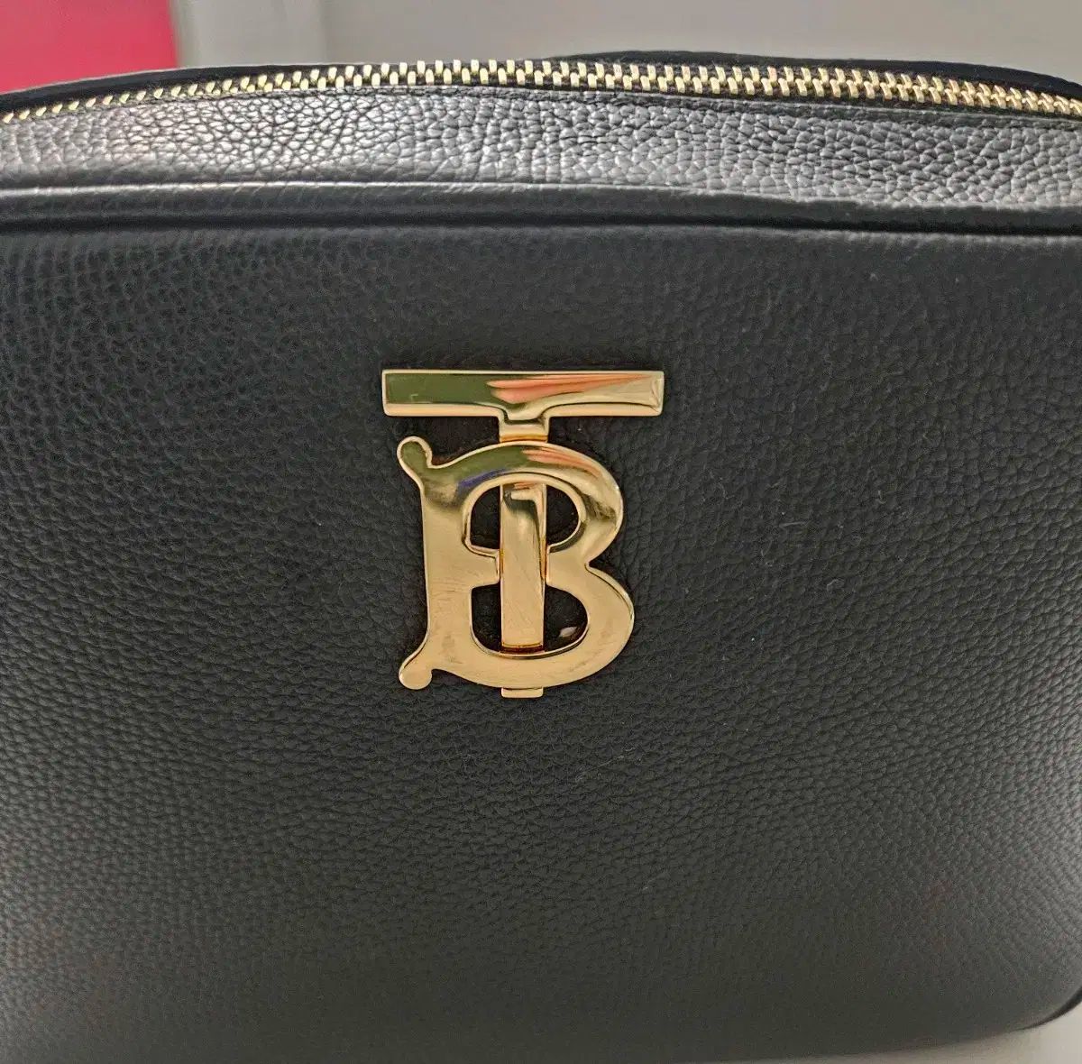 バーバリー TBロゴ