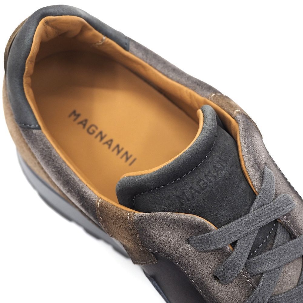マグナーニ　MAGNANNI 新品未使用 新品 MAGNANNI レザースニーカー 【サイズ：42】 グレー/ブラウン