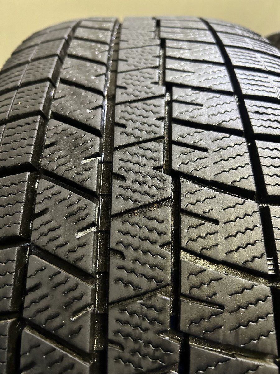 DUNLOP WINTER MAXX WM 03 215 55 R 18 18インチ スタッドレス 4本 23～ バリ溝 デュアリス エクストレイル CX 30 ハイエース等 KTN 605