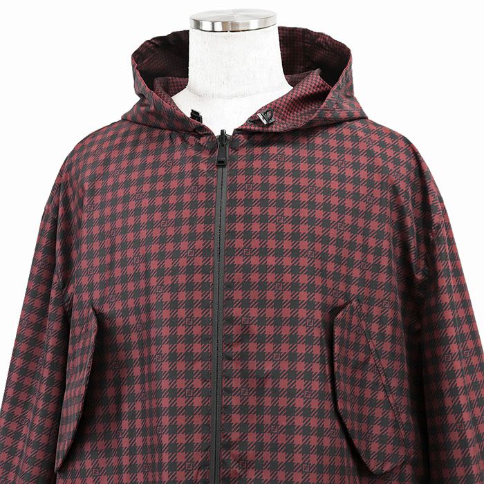 FENDI フェンディ コート リバーシブル ナイロン 製 FF ロゴ ズッカ柄 ハウンドトゥース 千鳥格子柄 フーデッド レインコート レインウェア ロング アウター ボタン付属 メンズ 48 ダークレッド ブラック 赤 黒 イタリア製
