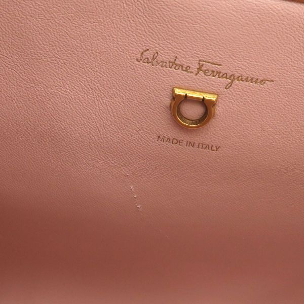 フェラガモ ステューディオ ボックス バッグ Bランク