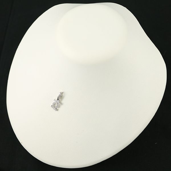 ペンダントトップ ダイヤ