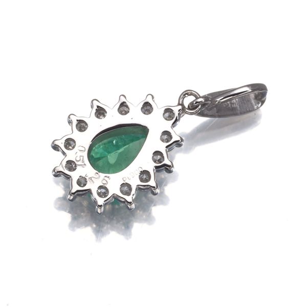 ペンダントトップ