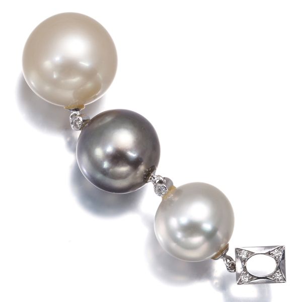 ブラックパール 真珠 11.7-14.1mm ダイヤ ダイヤモンド 0.032ct ペンダントトップ K18WG 179019